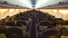 Avión lleno de pasajeros