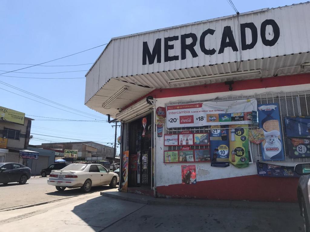 Mercado en Tijuana durante coronavirus