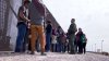 Más autobuses en la frontera: Texas enviará a migrantes a ciudades santuraio