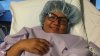 Abuela que lucha contra el cáncer sale todos los días a las calles de San Diego a vender cubrebocas
