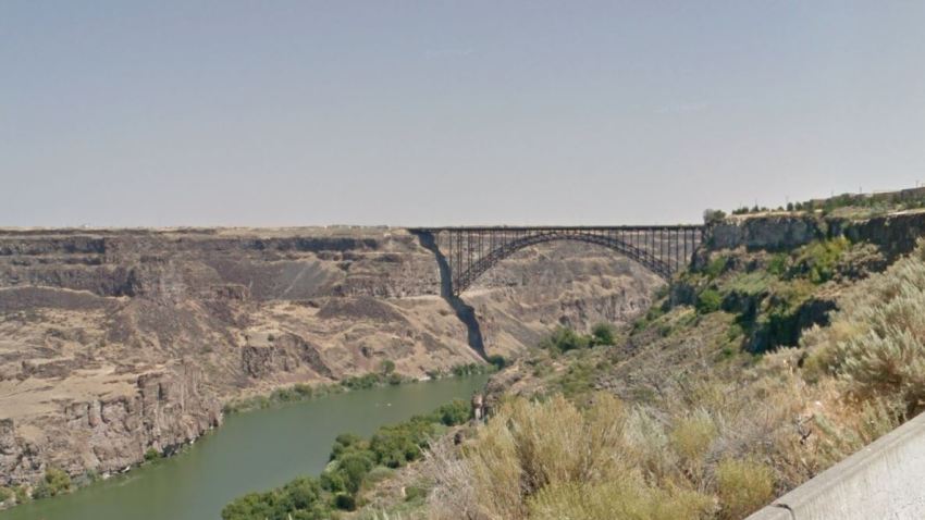 Perrine Bridge base jumper bridge death 3