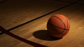 basketball-on-court-generic-722