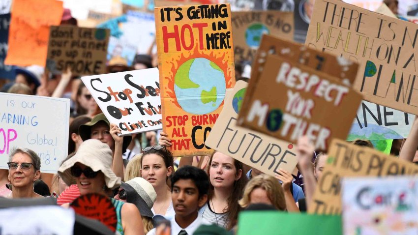 Estudiantes australiano protagonizan una huelga climática para