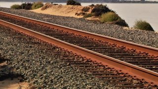 train-tracks-generic-railroad-2016
