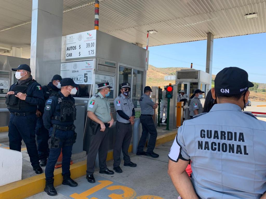 guardia nacional retoma operaciones de la caseta en tijuana