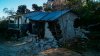 La zozobra de miles al dejar sus casas inundadas en el sureste de México