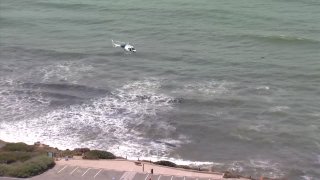 Search after boat overturns near Point Loma