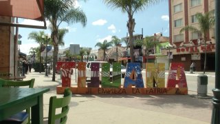 calles de Tijuana en víspera del Día de las Madres