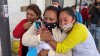 Migrantes en Tijuana cruzan a EEUU después de casi 100 días en campamento en El Chaparral cerca de la frontera