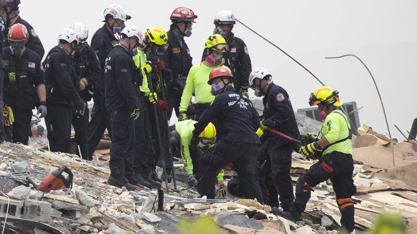 Surfside rescatistas rescue