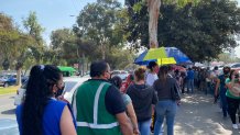 filas de vacunas Pfizer en Tijuana