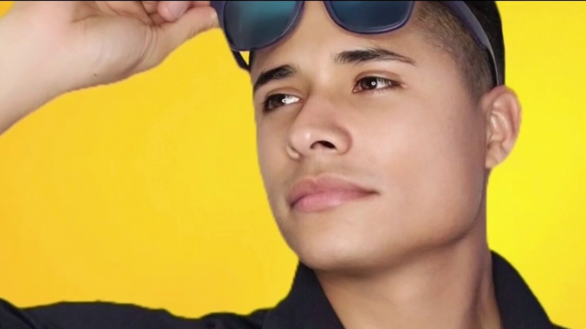 Quién el el tiktoker Abiud Sando Telemundo San Diego (20)