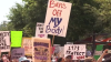 Protestas en San Diego a favor y en contra del aborto