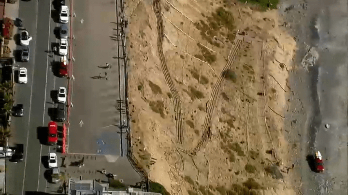 Reportan derrumbe de acantilado en Beacon’s Beach en Encinitas – Telemundo San Diego (20)