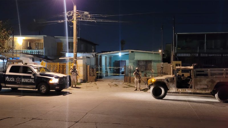 Fotos: encuentran entrada a narcotúnel en una casa en la frontera entre Tijuana y EEUU