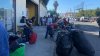 Instalan mesa emergente para atender a personas en situación de calle en Tijuana