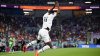 Osman Bukari celebra como Ronaldo después del segundo gol de Ghana
