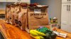 CNBC: Amazon empezará a cobrar cargos de envío en pedidos de comestibles por menos de $150