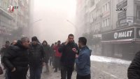 Video: edificio se derrumba en Turquía durante transmisión en vivo tras fuerte terremoto