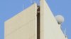 Insólito: activista antiaborto escala un edificio de 40 pisos en el centro de Phoenix