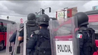 El nuevo uniforme de los Padres de San Diego: un homenaje a Tijuana y San  Diego – Telemundo San Diego (20)