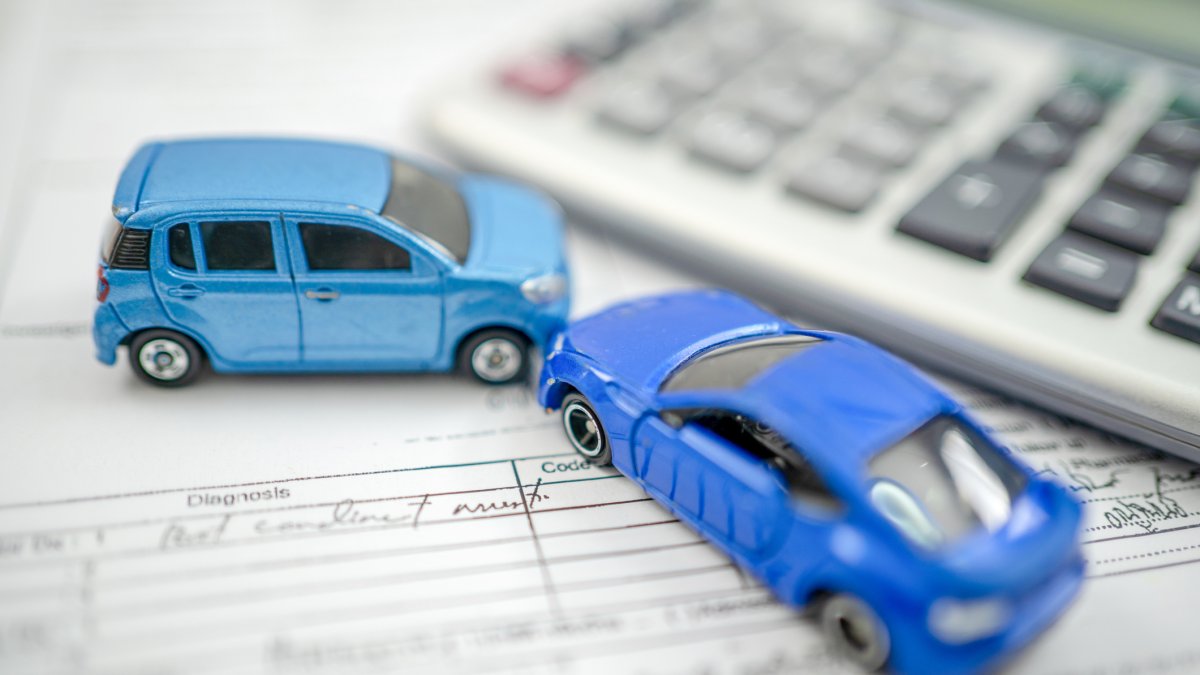 Easy methods to save on automobile insurance coverage