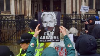 El caso judicial contra Julian Assange ha generado protestas en todo el mundo.