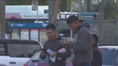 Retos por cierre del centro para migrantes en San Diego