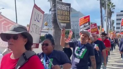 Trabajadores de salud mental en Kaiser Permanente entran en su cuarta semana de huelga