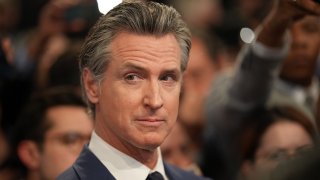 Los líderes estatales, incluido Newsom, habían rechazado repetidamente los llamados a deshacer la Proposición 47 o a volver a los votantes para solicitar reformas contra el crimen. (Foto de archivo)