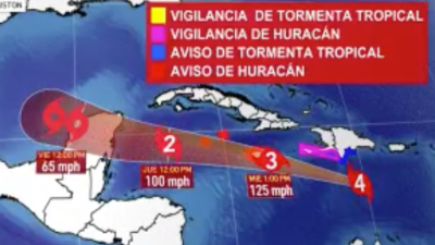 Beryl avanza en el Caribe como un poderoso huracán