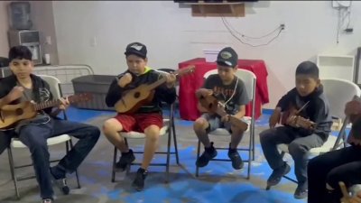 Taller de música para niños que viven en colonias vulnerables de Tijuana