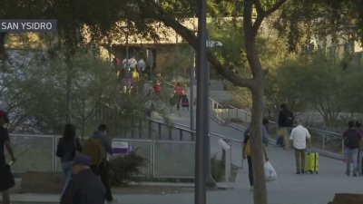 Terminan largas filas en el cruce peatonal de San Ysidro a Tijuana