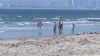 Reabren playas de Imperial Beach tras un año de cierre por contaminación del agua