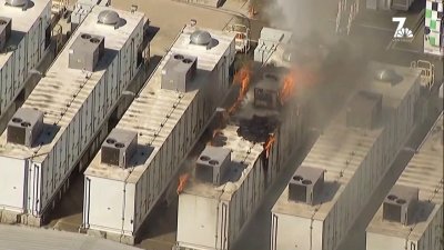 Incendio en almacén de baterías de litio en Escondido