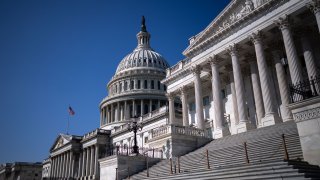 Los republicanos ganaron la mayoría en el Senado, según proyecta NBC News.