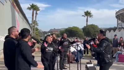 Celebran a migrantes con posada binacional entre Tijuana y San Diego