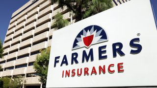 Farmers Insurance indicó que está sumando nuevos clientes porque el mercado ha mejorado.