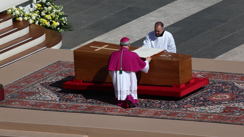 &#8220;Llegó al corazón de las personas de manera directa&#8221;: destacan en la homilía el legado del Papa