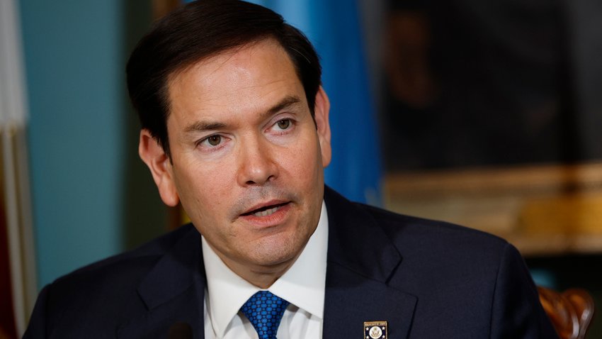 WASHINGTON, DC – APRIL 25: U.S. Secretary of State Marco Rubio delivers remarks during a a Declaration of Principles signing ceremony with Democratic Republic of the Congo Foreign Minister Thérèse Kayikwamba Wagner and Rwandan Foreign Minister Olivier Nduhungirehe at the State Department on April 25, 2025 in Washington, DC. The U.S.-facilitated agreement promotes ending fighting in the region while bringing economic development between the two nations. (Photo by Kevin Dietsch/Getty Images)