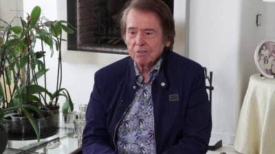 Raphael anuncia regreso a los escenarios en junio tras superar episodio de salud