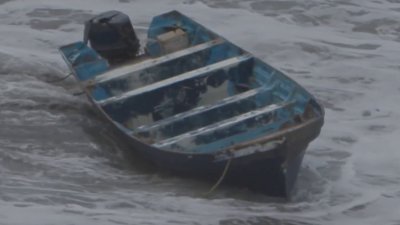 At least three dead after panga washes ashore in Del Mar