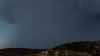 Miles de rayos impactaron el condado de San Diego el lunes, podrían llegar más esta semana