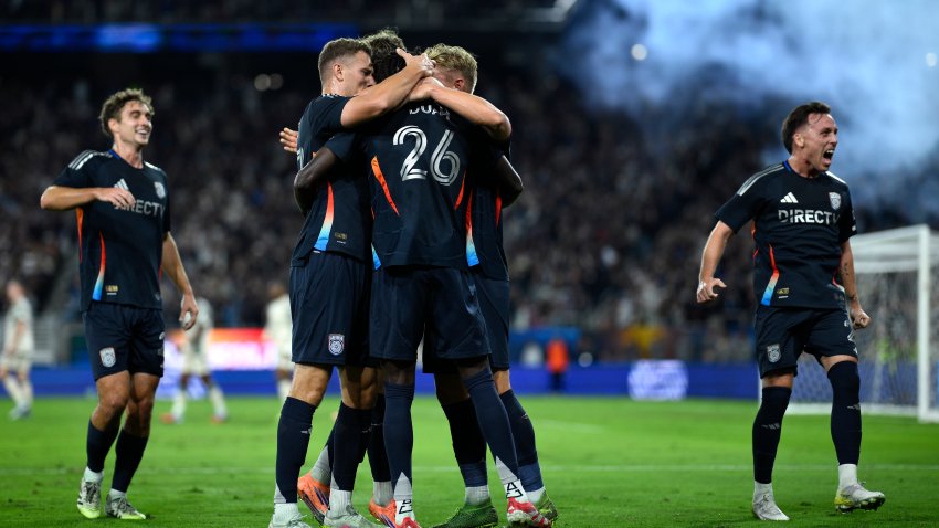 SAN DIEGO, CALIFORNIA – OCTOBER 26: Onni Valakari #8 of San Diego FC celebrates with teammates after scoring a goal against the Portland Timbers during the first half in match one of the Western Conference Round One Best-of-3 Series of the 2025 MLS Cup Playoffs at Snapdragon Stadium on October 26, 2025 in San Diego, California.  (Photo by Orlando Ramirez/Getty Images)