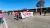Bloqueo de maestros en carretera Aeropuerto de Tijuana  provoca afectaciones a viajeros