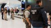 Defensores de inmigrantes emiten inusual advertencia de viaje. Aquí el motivo
