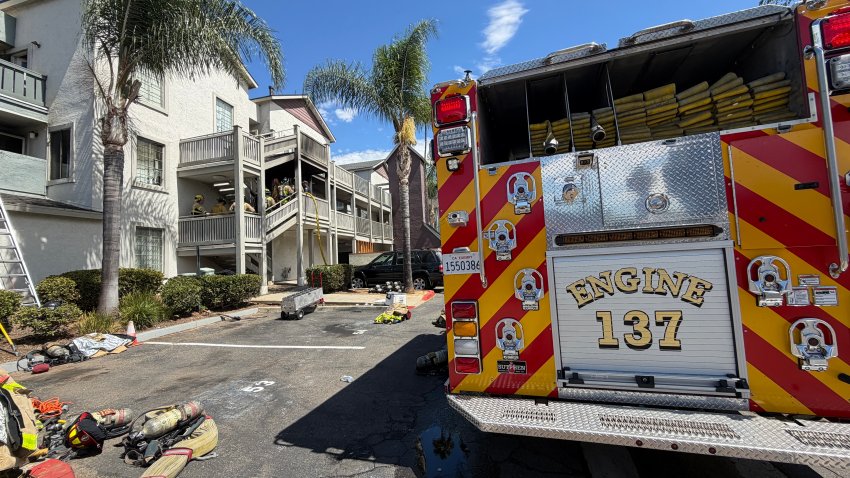 Incendio en un complejo de apartamentos de Escondido