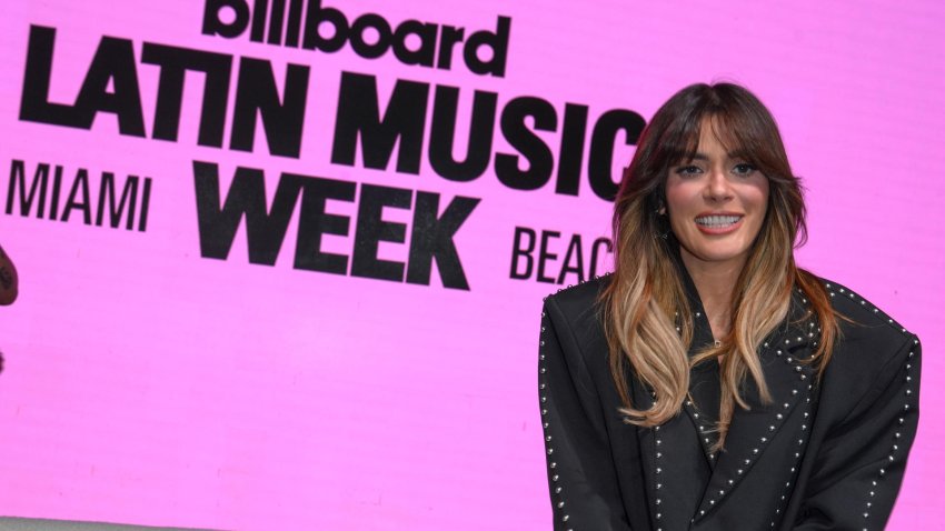 La cantante puertorriqueña Kany García posa durante el primer día de la Semana Billboard de la Música Latina este lunes, en el Teatro Faena en Miami Beach, Florida (Estados Unidos). EFE/Alberto Boal